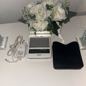 Philips goLITE BLU Energy Light Plus Blue SAD Therapy LED Lamp HF3332